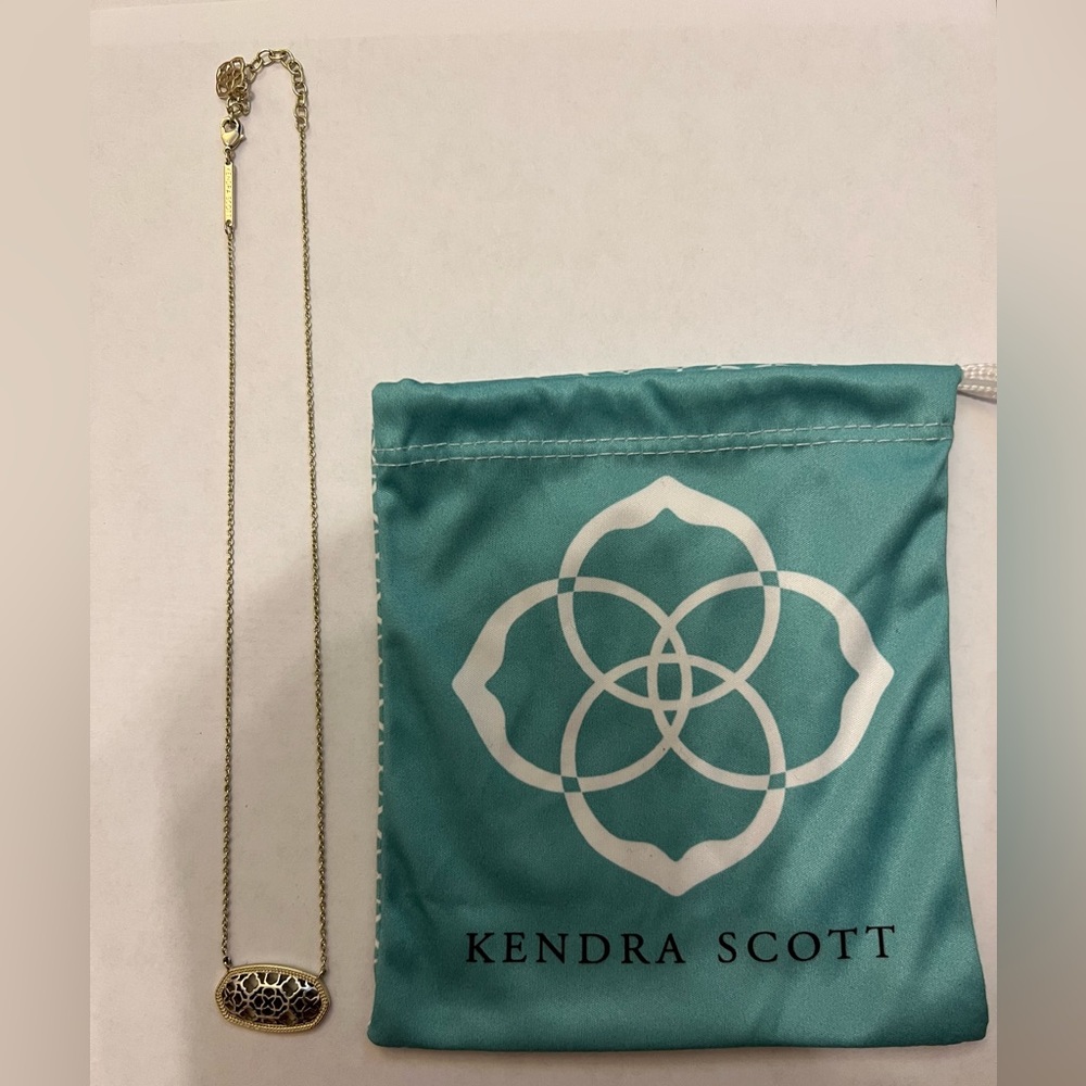 Kendra Scott Gold Dollie Necklace in Silver Filigree
